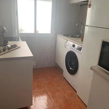 A 200 Metros Paseo Zorrilla * 바야돌리드