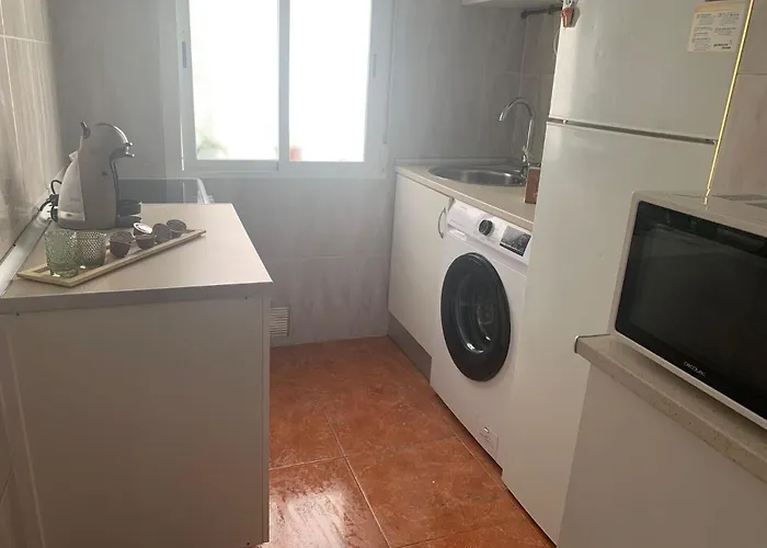 A 200 Metros Paseo Zorrilla * 바야돌리드